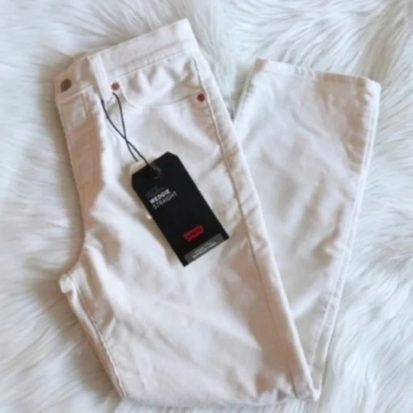 Levi's Wedgie Fit Straight Leg Corduroy Pants - Picture 7 of 9